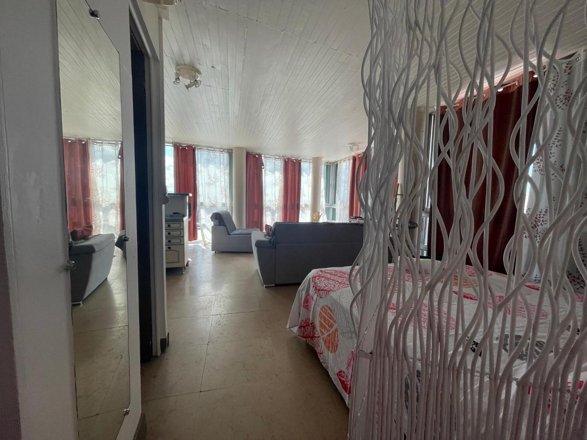 Penthouse Seaside 10 Min Port, Croisiere Et Aeroport Lägenhet Pointe-à-Pitre Exteriör bild
